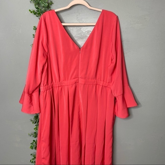Eloquii Flare Sleeve Dress with Halter Detail in poppy - Picture 11 of 15